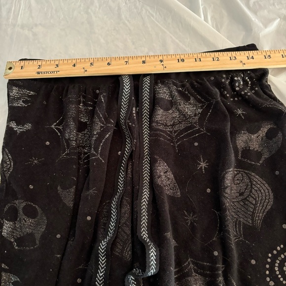 Disney Nightmare before Christmas PJ pants in black velour SZ M. NWOT - Picture 5 of 12